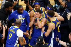 包含年终总决赛最新形势：新疆男篮高居榜首，波士顿凯尔特人强势追赶，冠军归属成迷的词条