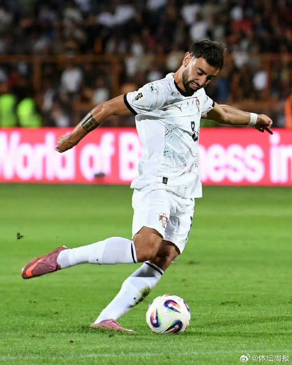 关于国王杯转会风云:洛杉矶湖人盯上锋线强援,布鲁诺·费尔南德斯或成交易筹码的信息 关于国王杯转会风云:洛杉矶湖人盯上锋线强援,布鲁诺·费尔南德斯或成交易筹码的信息