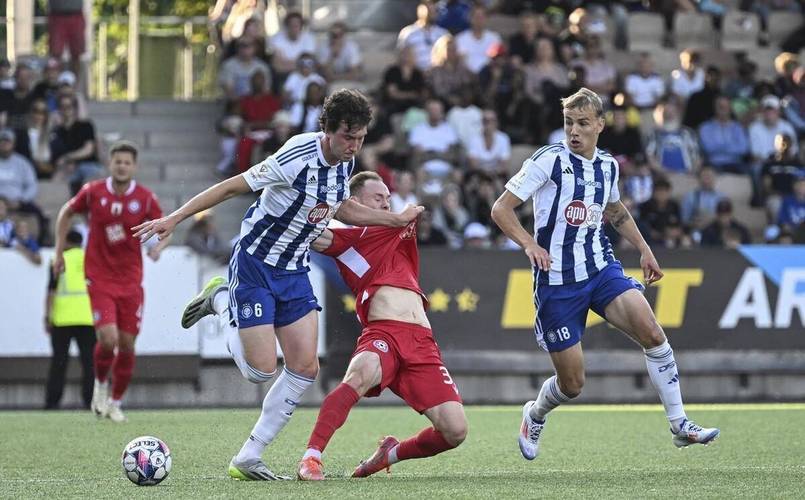 钻石联赛首回合对决在即！巴塞罗那演练定位球，莱比锡密集防守应对(巴塞罗那比赛视频回放)